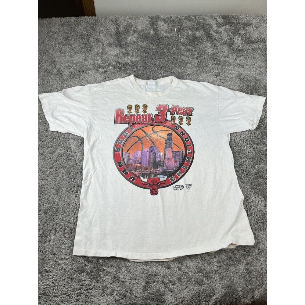 Vintage Starter NBA Basketball Chicago Bulls 1998 3 Peat Champs Shirt Size Large